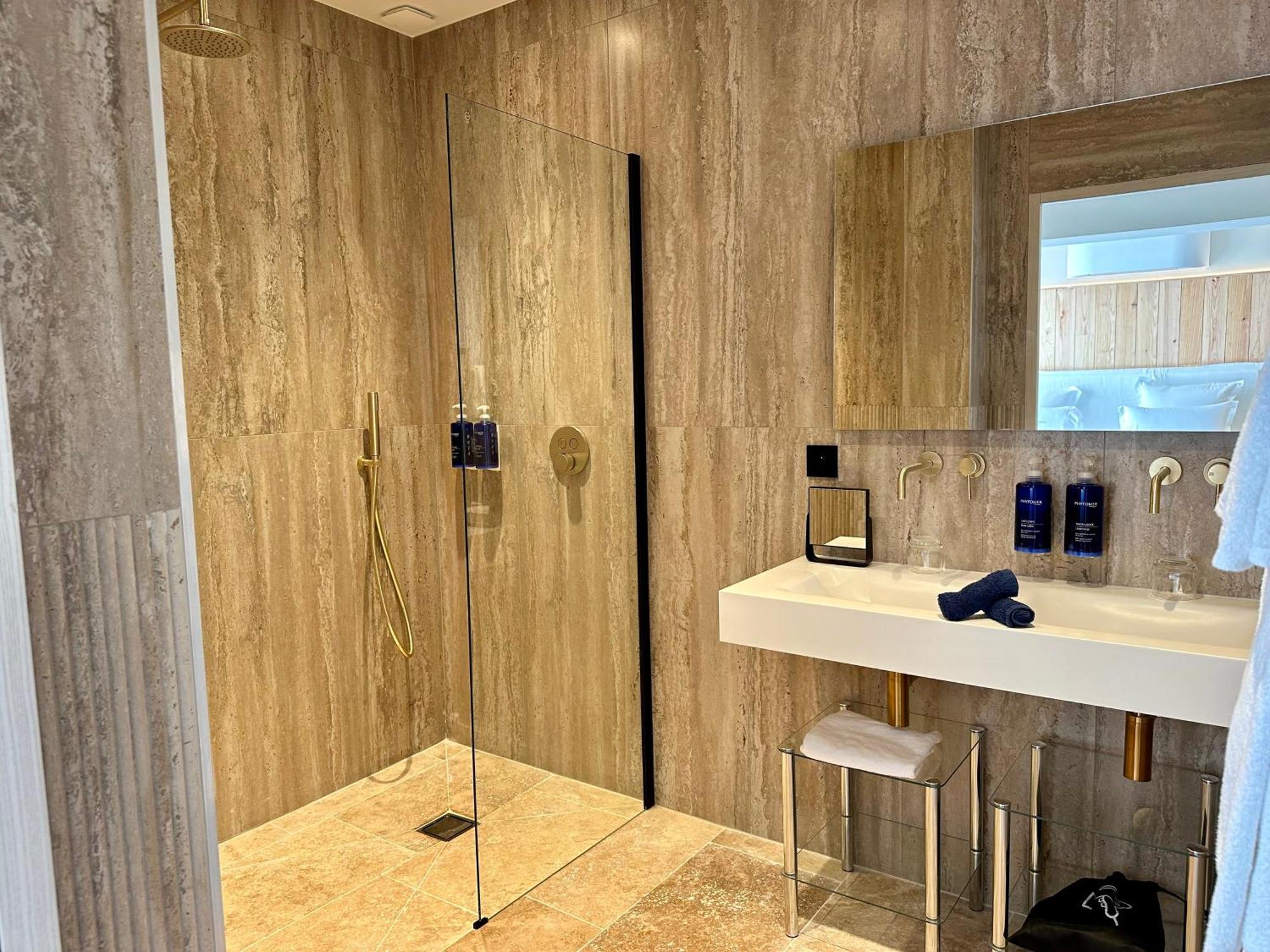 Jacuzzi Suite With Terrace,1694636445:JPEG